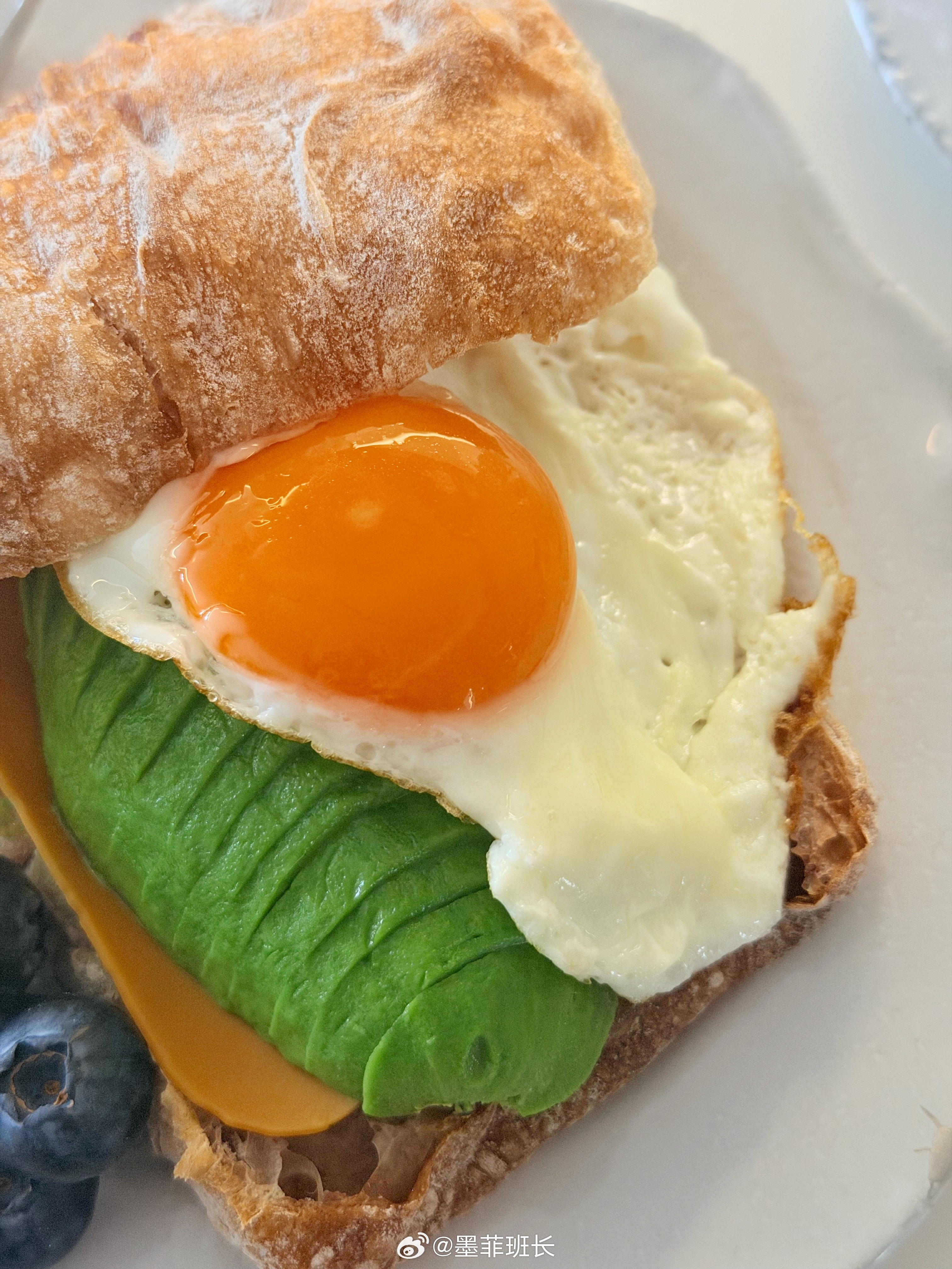 二月跌宕又漫长三月希望可以更靠近一点点日常生活❤️ 