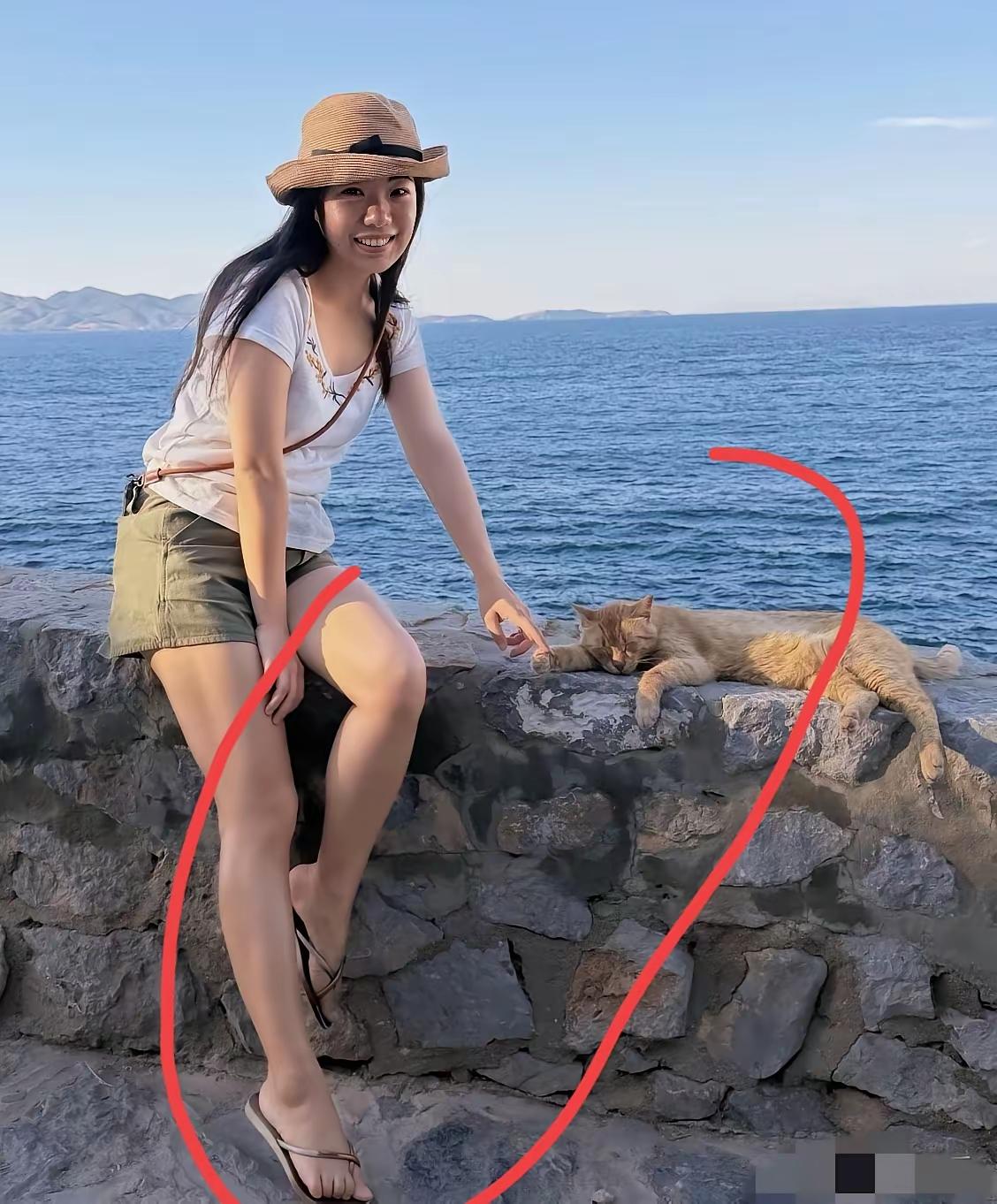蒋方舟这事，我觉得她有点冤的，在文坛里面，她应该算是和当年冰冰姐一样，一个人扛下
