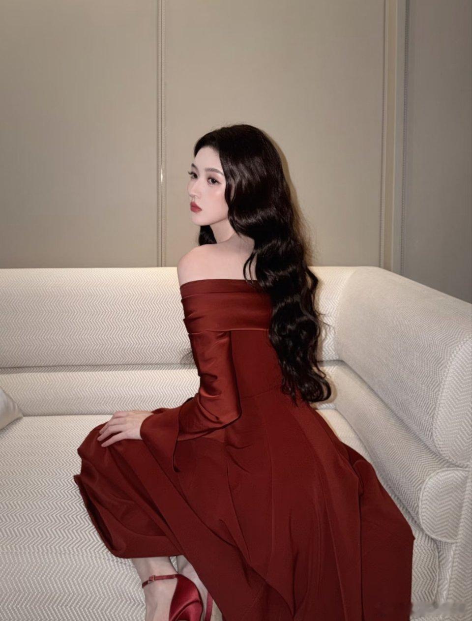 王玉雯分享了一组美图～“哇，她原来长这样吗？女人中的女人系列 ” 