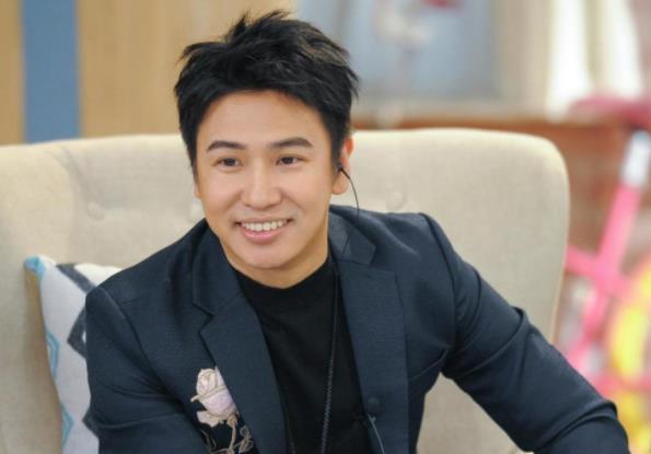 台媒曝欧弟将移民日本台媒曝欧弟将举家移民日本冲绳，称因邻里纠纷与为娃铺路，且其已