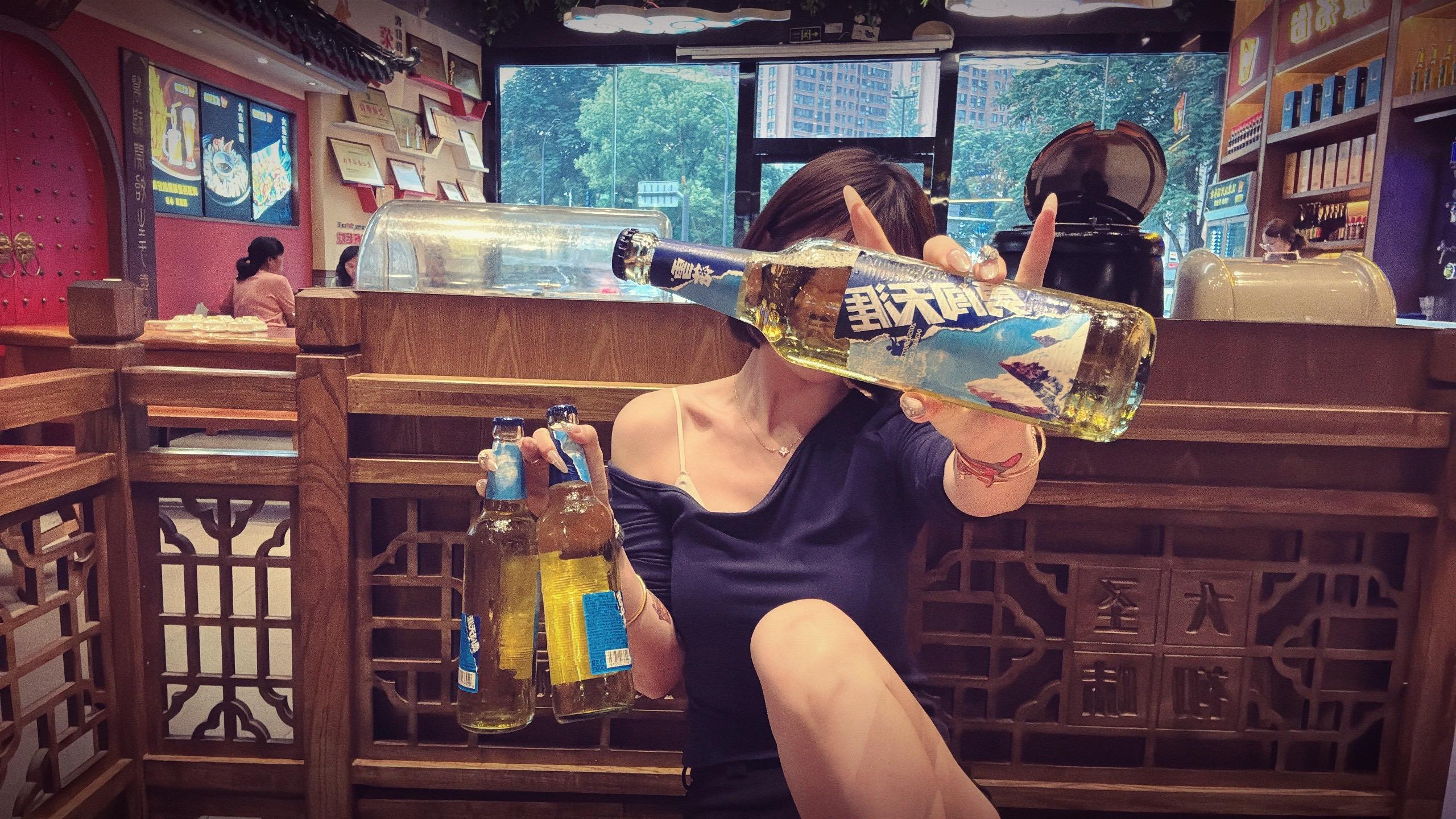 开心的事情只有2件，一件12瓶两件24瓶