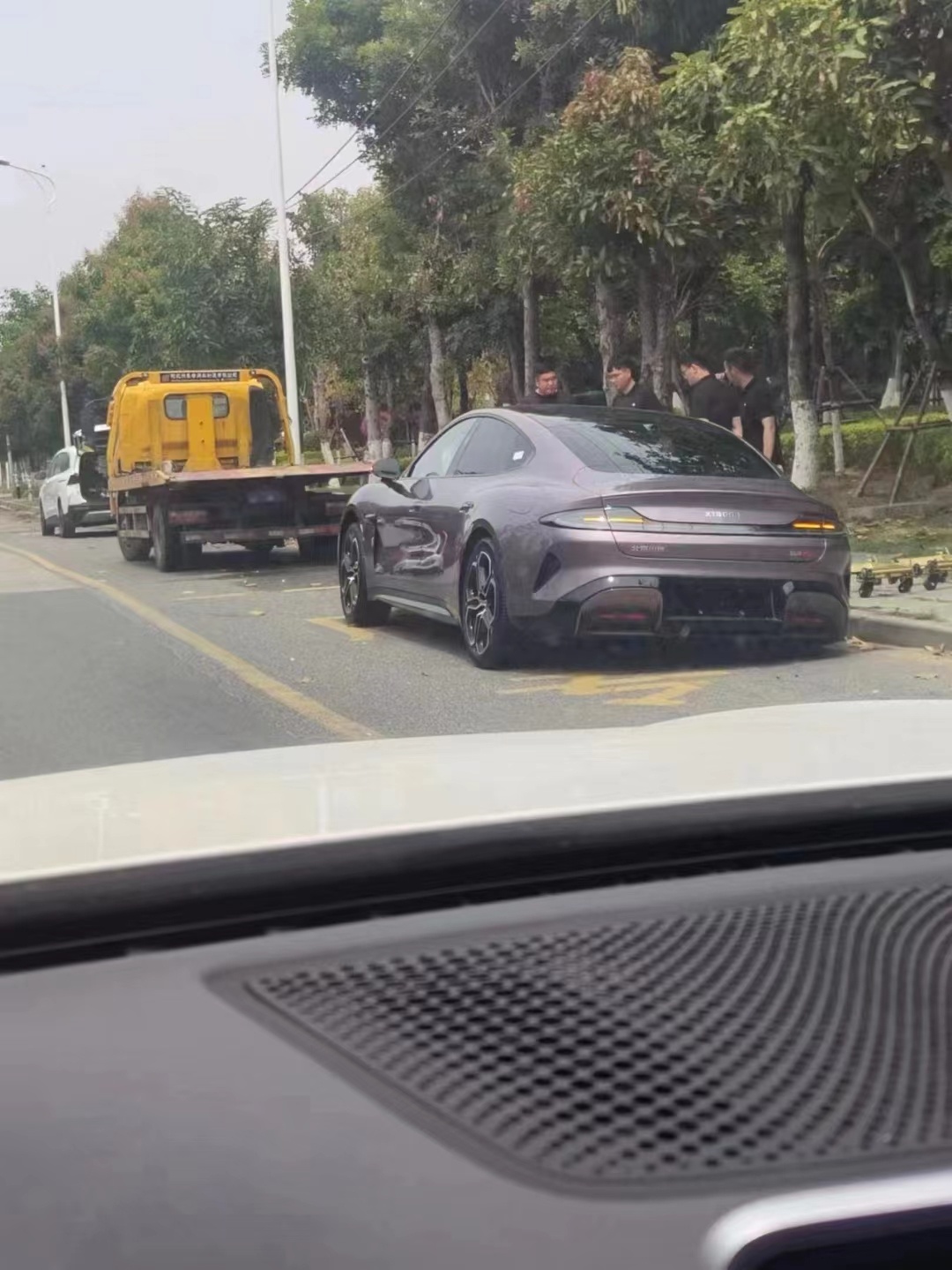 不可能，小米汽车怎么会这么脆弱，要相信军儿啊[怒][怒][怒]我之前吃亏之后就知