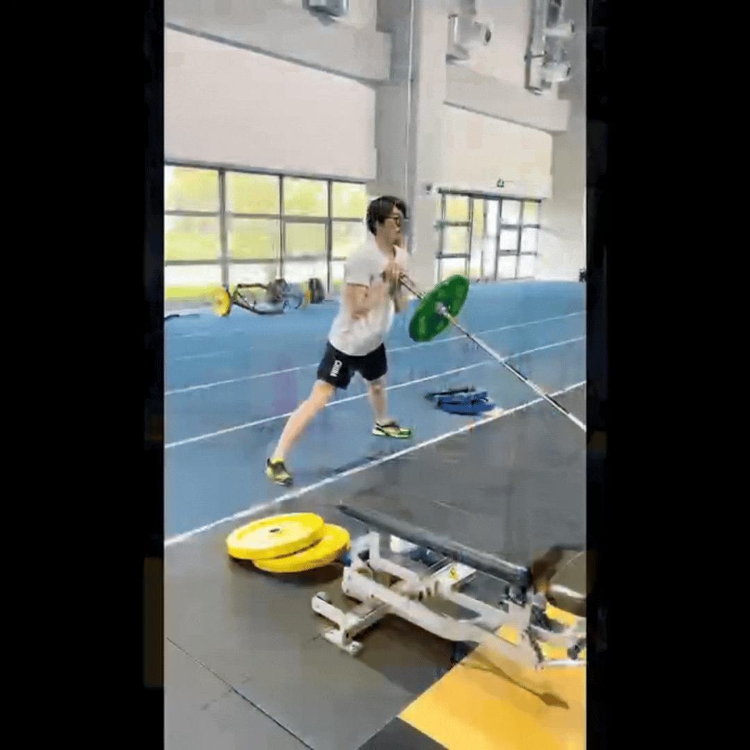 佳愿成真孙佳俊 捡捡22年的眼镜小佳差点没认出来