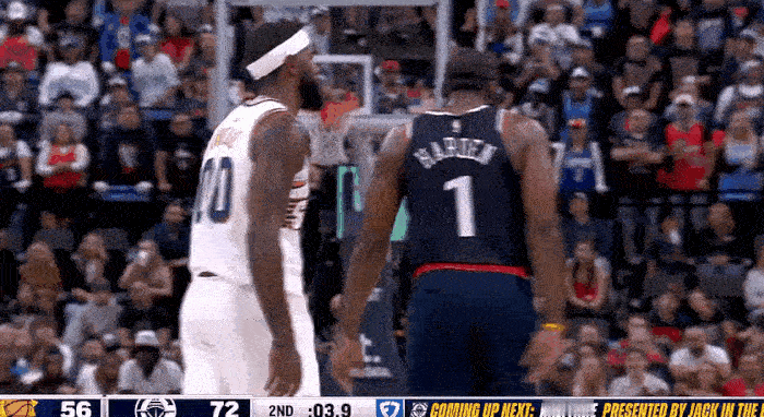 你也搞心态？奥尼尔欲惹怒哈登！
在今天NBA常规赛快船对阵太阳的第二节比赛中，奥