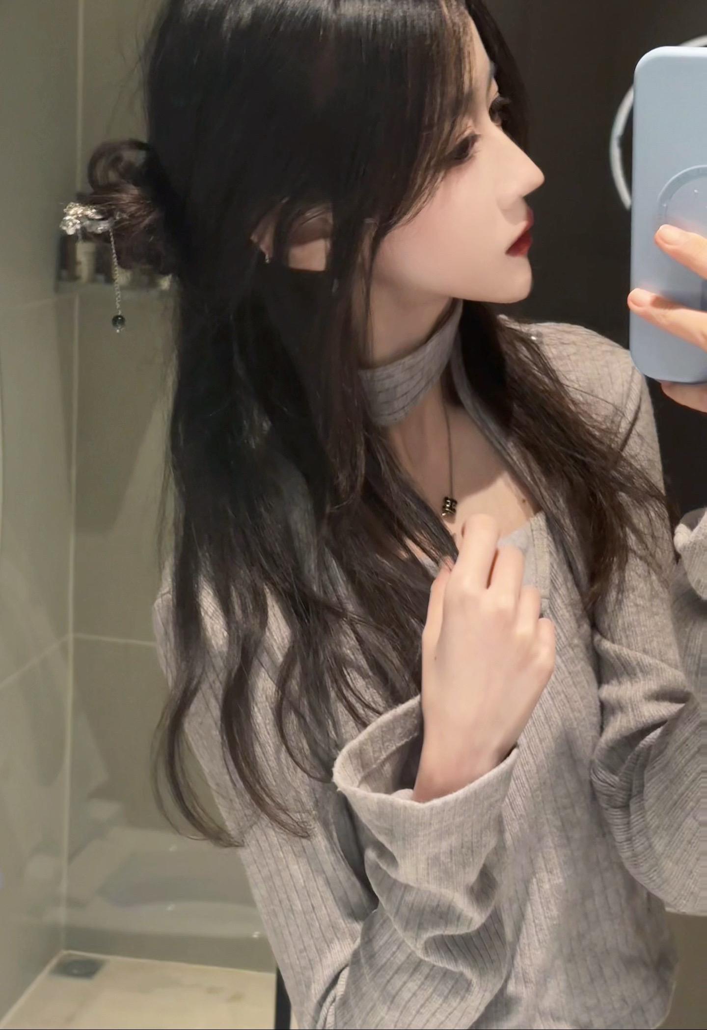 我们之间的距离好像忽远又忽近