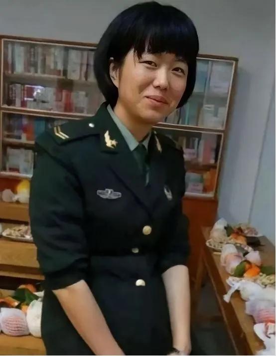 2019年，云南丽江的退伍通讯兵唐雪，为了自保，将身高1米9的大汉杀害，当被以故