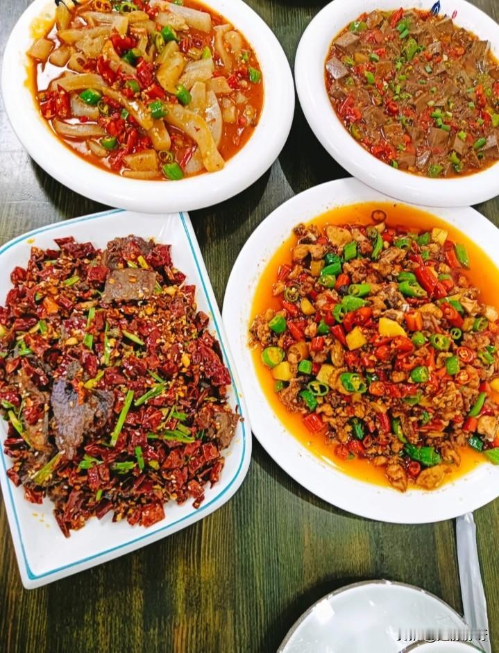 如果满分是100分的话，这桌川菜，你打多少分？