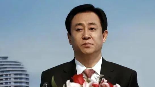 1、恒大冰泉，卖五元一瓶，水的质量确实非常好，是真正的纯天然好水，前后投了七十多