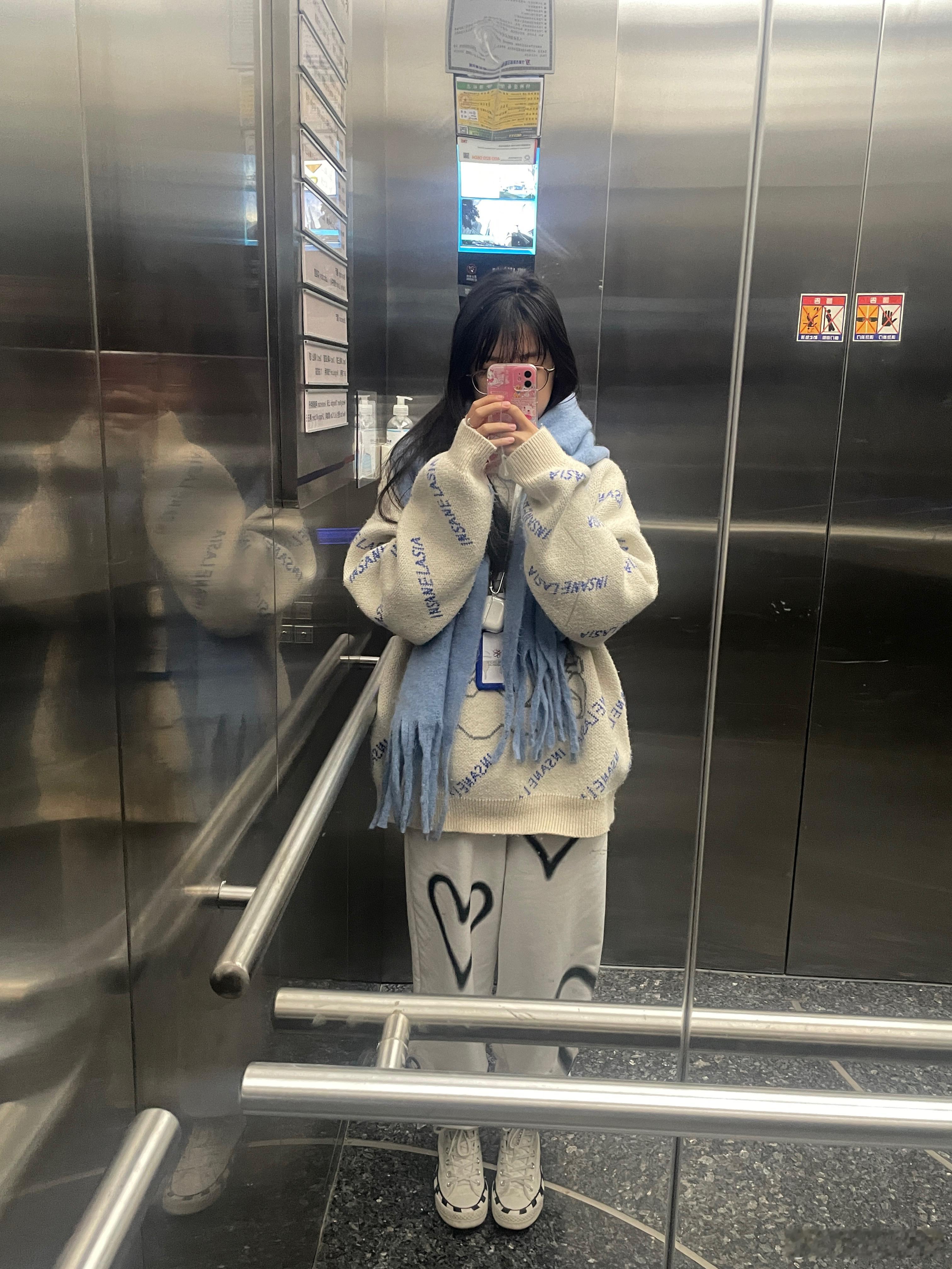 。。。怎么才周四呢 ​​​