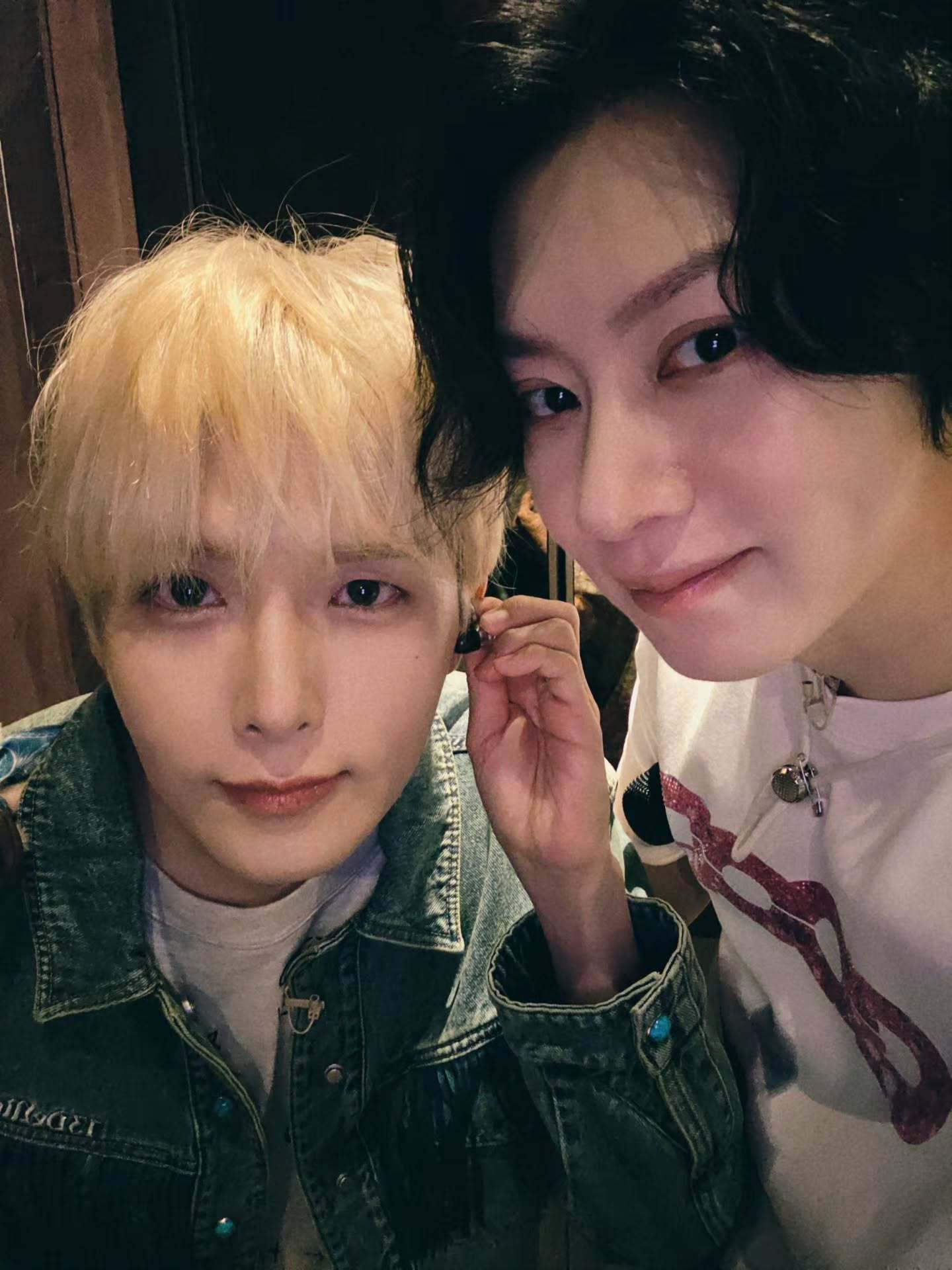 “CB百蓝_。260626金希澈 IG更新：灵九🍇 