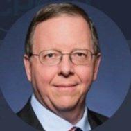 芝加哥大学政治学教授、恐怖主义与安全政策项目负责人罗伯特·佩普（Robert A