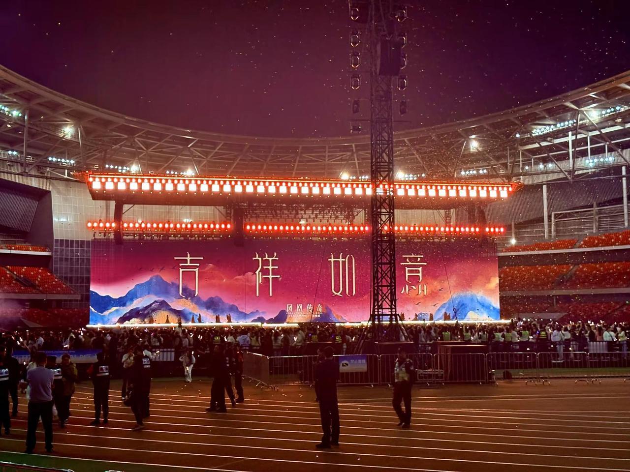 一场演唱会能买 1000个鸡蛋，可我心情不好的时候，我不能一下吃 1000个鸡蛋