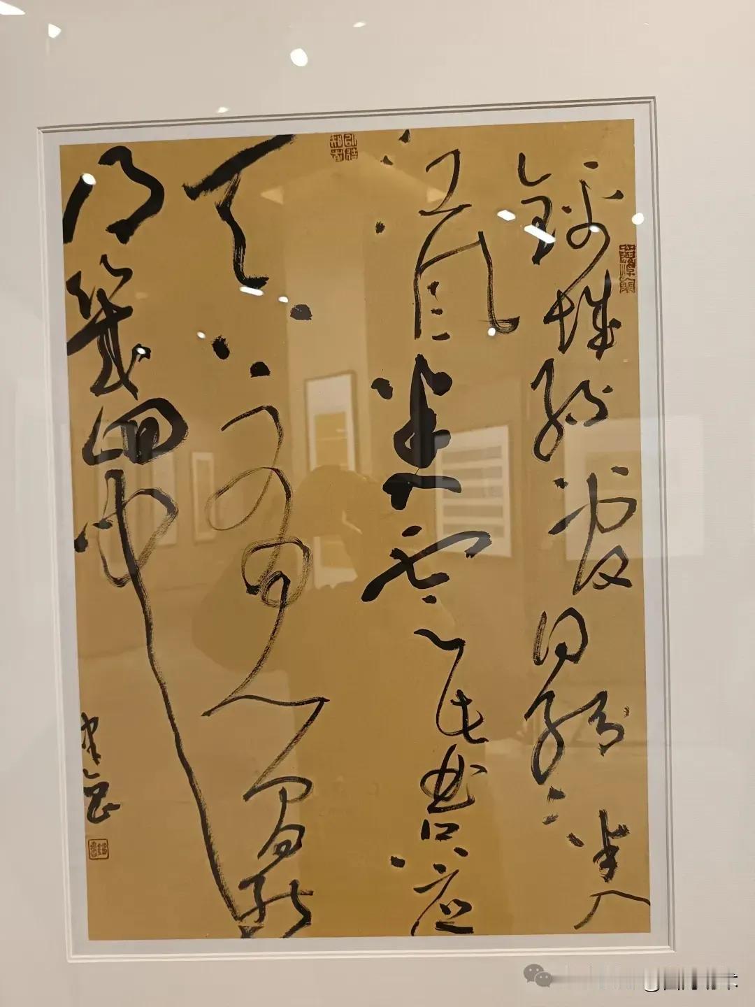 书画的四平尺到底有多大？
在传统书画创作中，“四平尺”是一个常见规格，尤其适用于