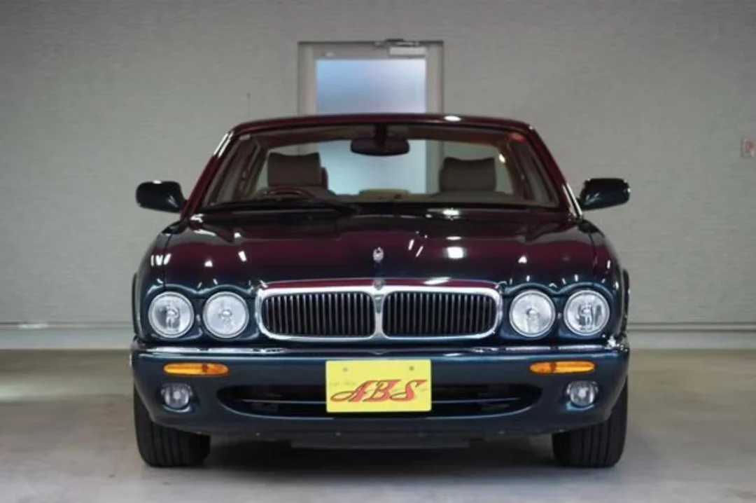 捷豹XJ8，精品