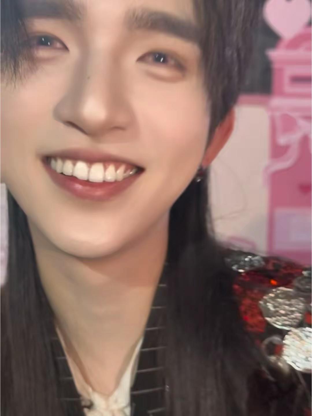 人怎么会有这么多的不快乐。