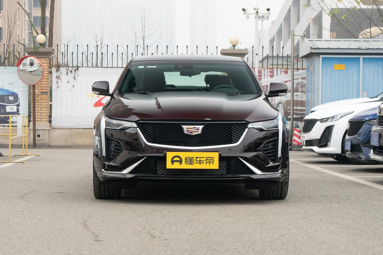 买二手车真不是比谁砍价狠。看三台CT4，一台2020款开起来像拖拉机，一台202