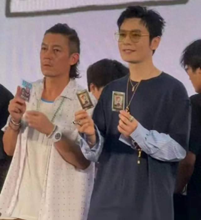 上海潮玩展！黄晓明陈冠希时隔17年同框年龄只差3岁状态反差拉满