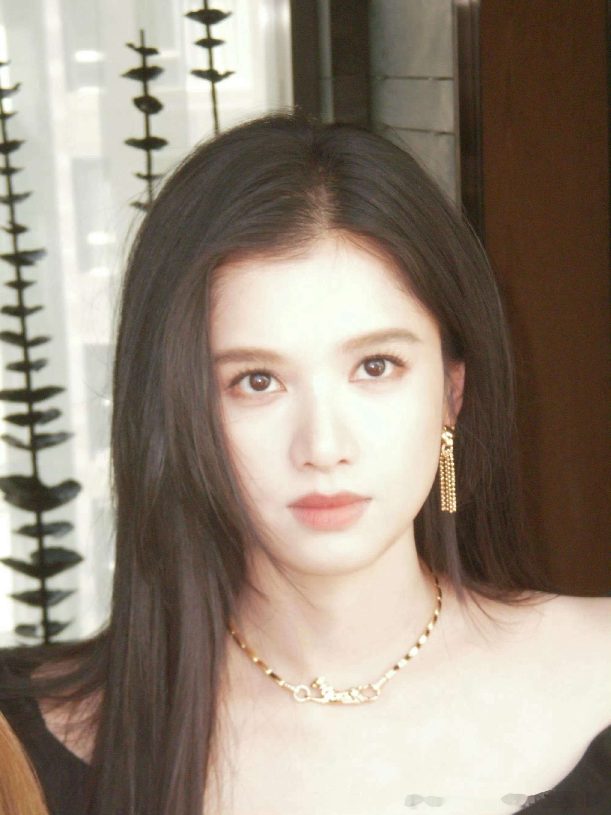 张婧仪简直就是CCD的神 张婧仪九宫格CCD张婧仪拍仪拍ccd