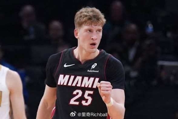 本场比赛唯一的欣慰点，雅酷值得好好培养• 12 PTS• 5 REB• 9 AS