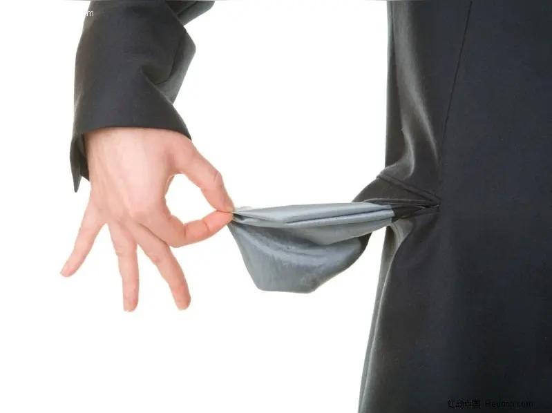 股市本来就是互掏口袋的游戏。你赚到的钱就一定是别人亏掉的钱！在这个市场你要想很好