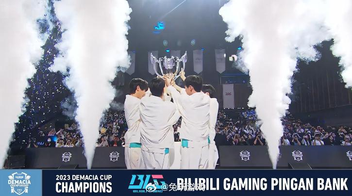 恭喜BLG夺冠！

#BLG 胜利难道是今天##BLG夺得德玛西亚杯冠军##BL