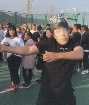 拔河比赛战术演练 