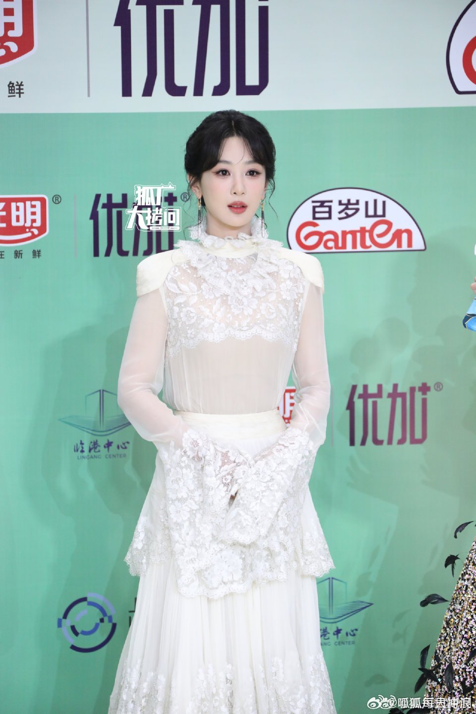 杨紫，檀健次，张若昀，吴磊，林更新，关晓彤，万茜，钟楚曦，郑云龙！来看看白玉兰红
