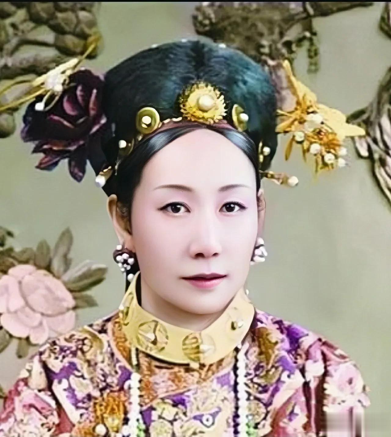 现在的美颜相机可真不得了，慈禧太后的一张老照片经过美颜之后，焕然一新，完全就是时