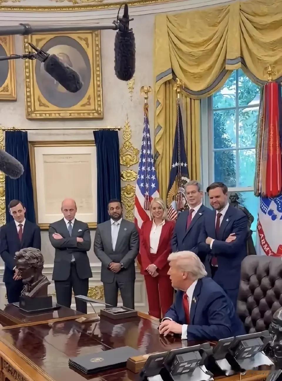 特朗普狂言北约离了美国啥也不是？3个真相撕开西方联盟裂痕🔥
 
近期特朗普一句