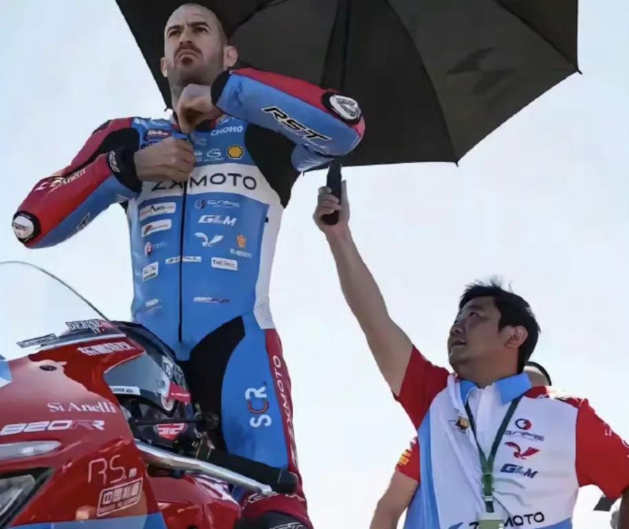 张雪说中国车手就像“非洲选手参加游泳比赛”，这番“大实话”虽然扎心，但点破了中国