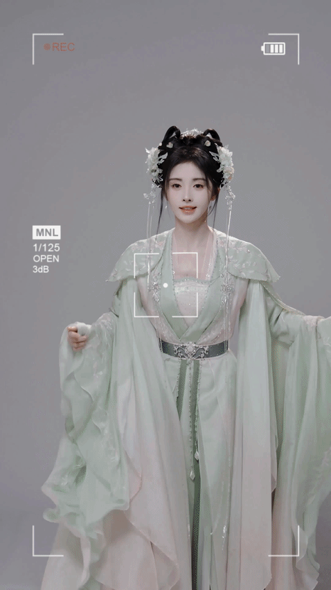 鞠婧祎怎么还是舍弃不了自己的两条须须 ​​​