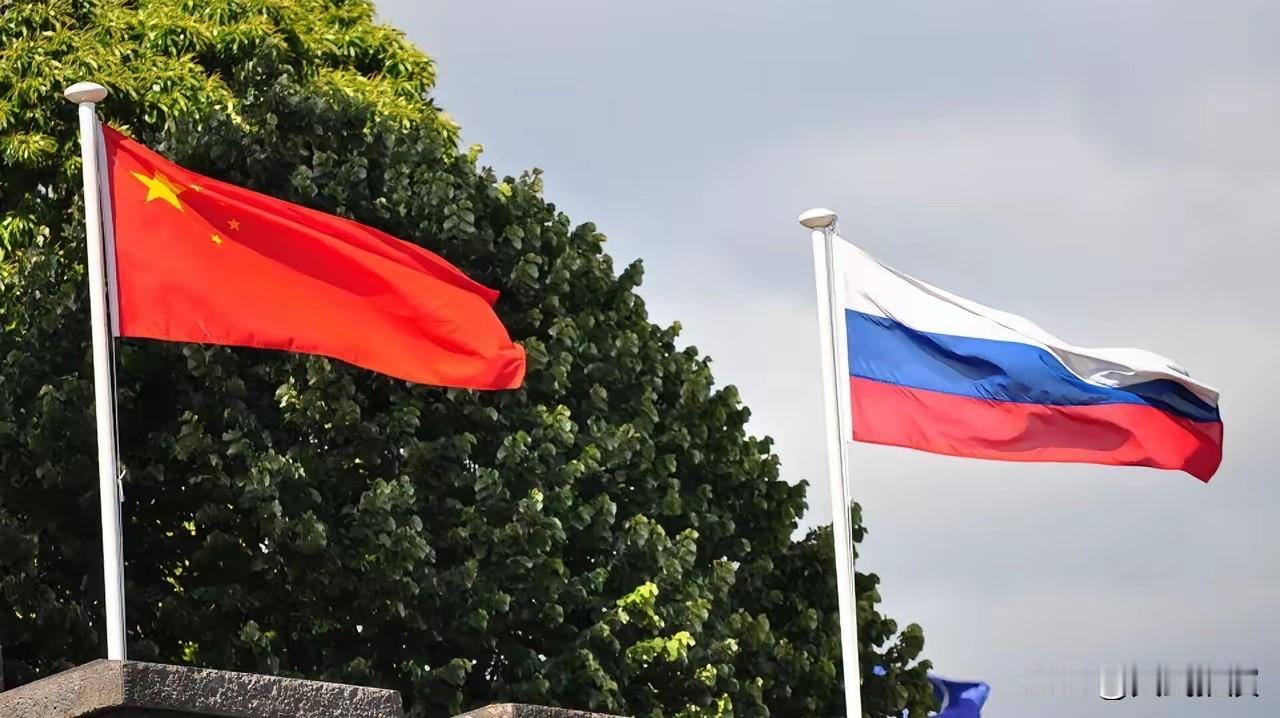 美国这次真的慌了！看到中俄签署了联合声明，而且内容非常直接，美国高官就表示，中俄