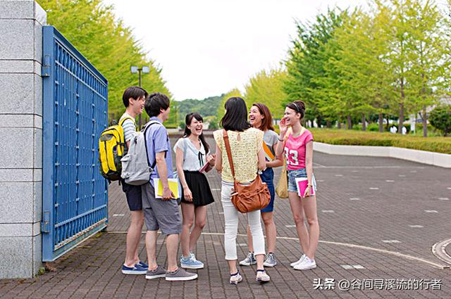 city walk，color walk——当脚步与色彩同时出发，春天便不再是日