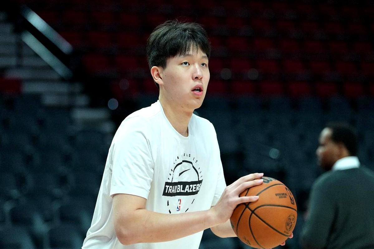 最后就剩下2分钟时间。

开拓者对雄鹿比赛剩10分钟领先31分是垃圾时间，斯普利