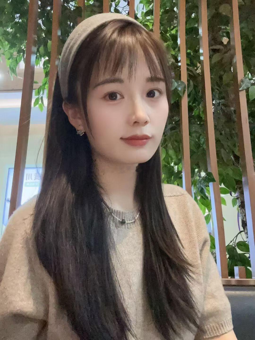 性别：女籍贯：四川目前所在地：达州年龄：26身高：159体重：46kg工作：体制