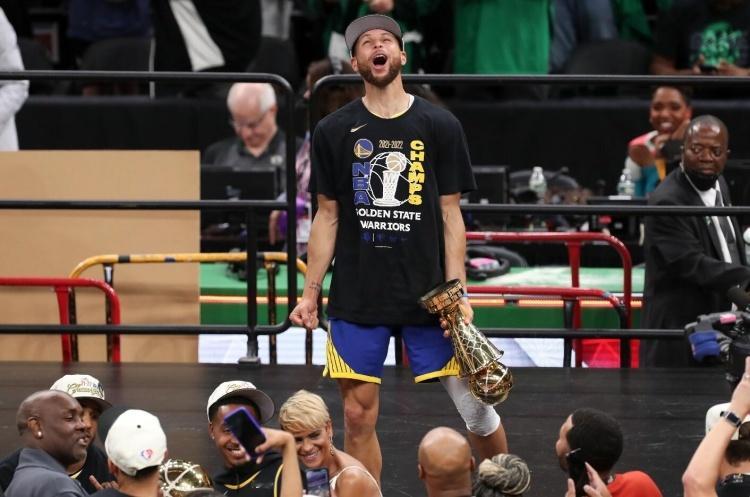 ➡还记得MGG官网的一句宣传语是letting fans own a piece