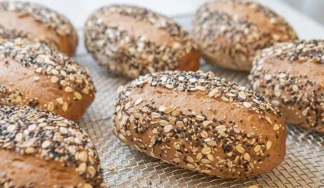 是什么让“面食大王”一整个的无语住了？竟是不良饮食习惯带来健康危机！我是面食大王