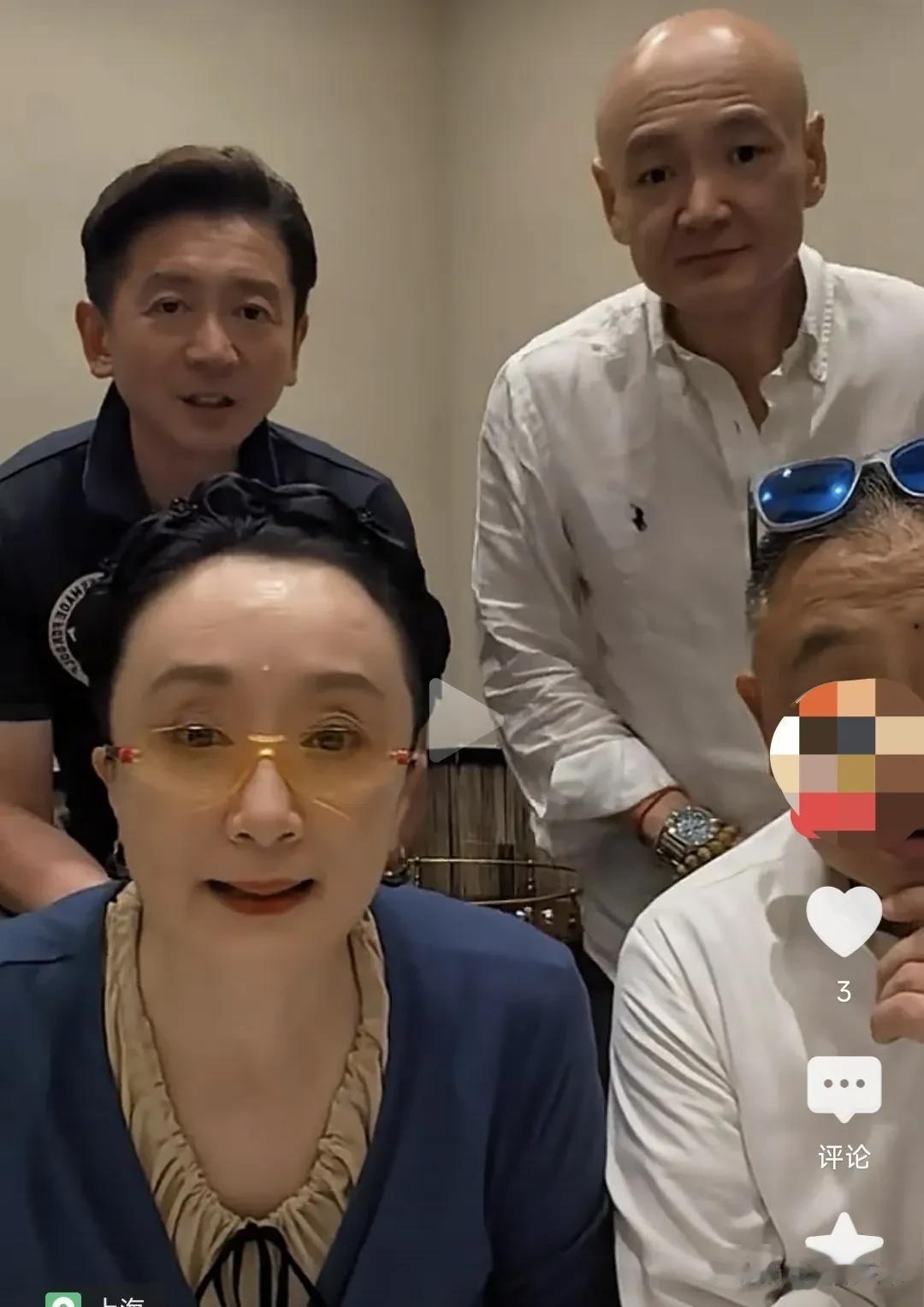 《十六岁的花季》35年再聚首。每年重播，年年都是电视台的收视保证。最近，女一号吉