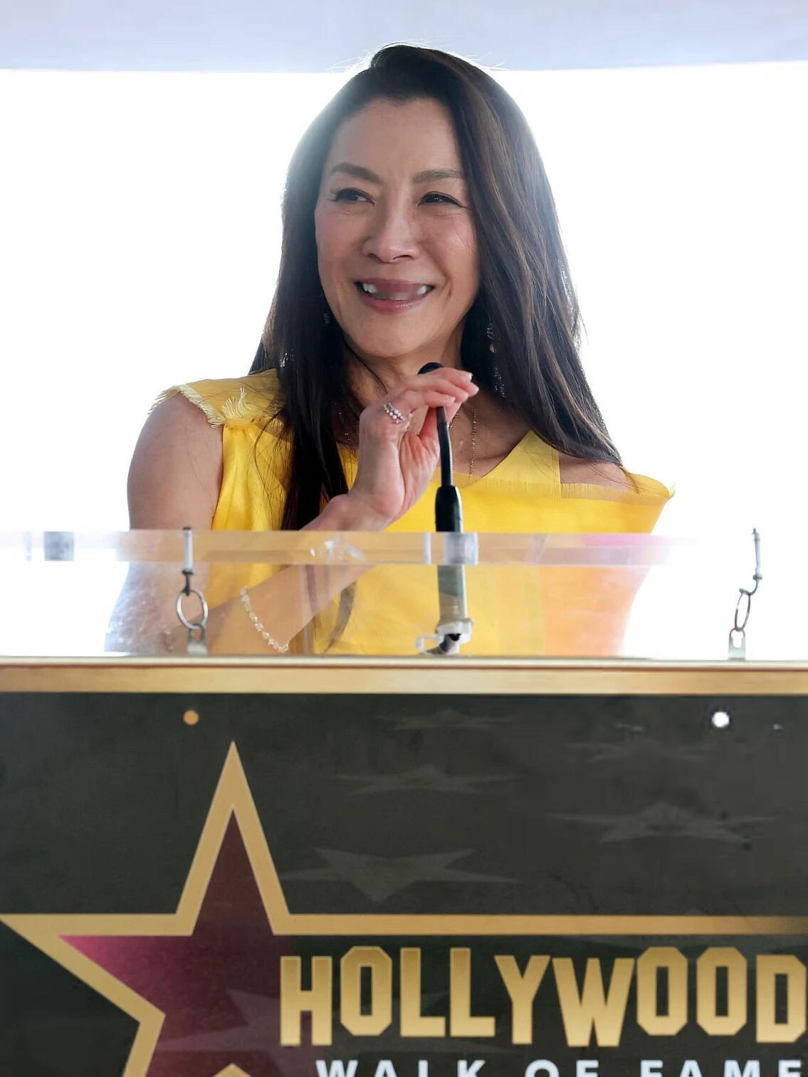杨紫琼留星好莱坞星光大道！杨紫琼在好莱坞星光大道留星