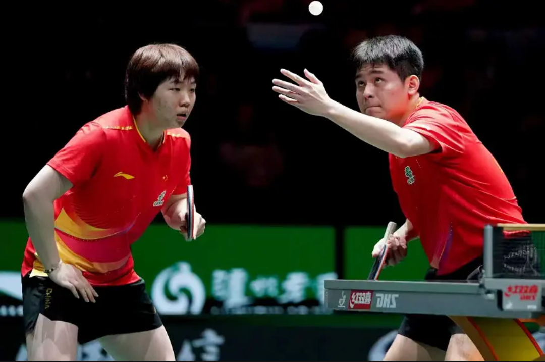 混团世界杯：林诗栋/蒯曼3-0力克瑞典组合 顶住反扑为国乒开门红林诗栋蒯曼3比0
