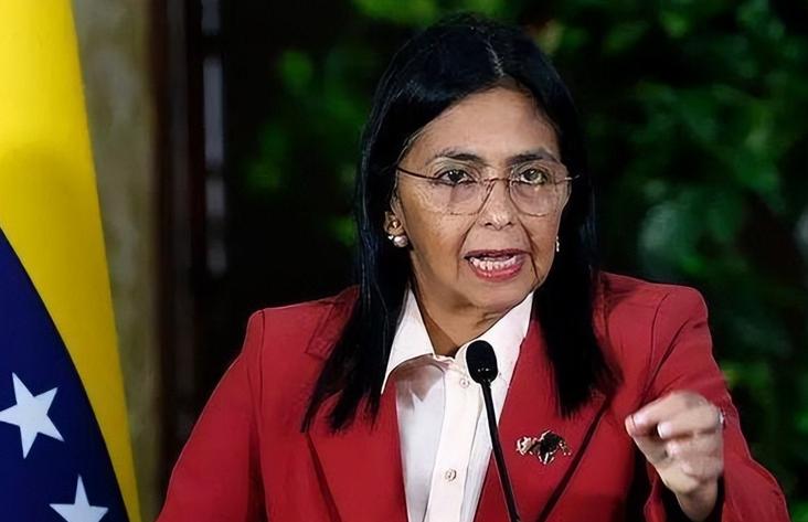 委内瑞拉面临“生死存亡”，代总统罗德里格斯撕下亲美的面具，带领数百万民众，决意硬