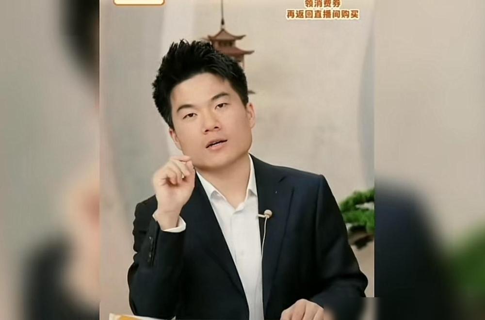 防不胜防，

宇辉又开始“考试”了！

事情就是他突然拿着一句“拔出萝卜带出泥”