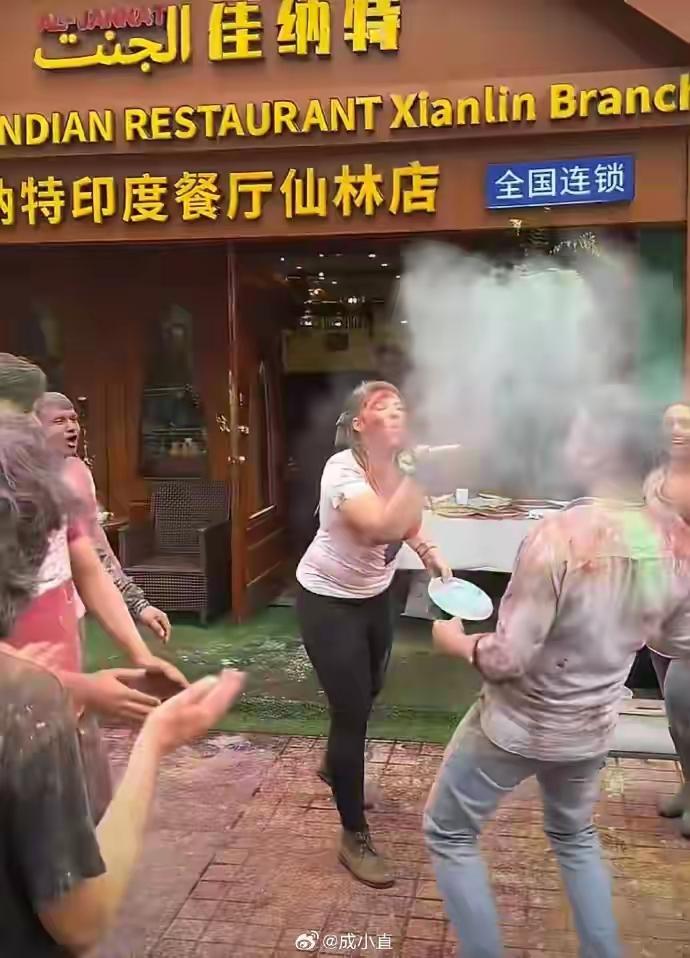 在国内生活的印度人，确实该好好管管了。相关部门有必要对他们实施严格监管——这不是