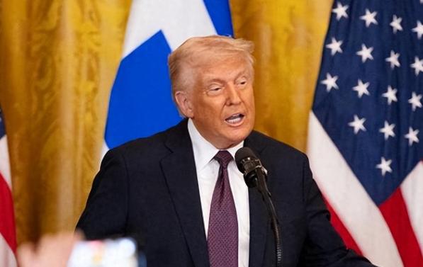 特朗普最近当众发飙，怒斥欧洲盟友不作为，甚至放话北约就是摆设，意大利总理更是毫不