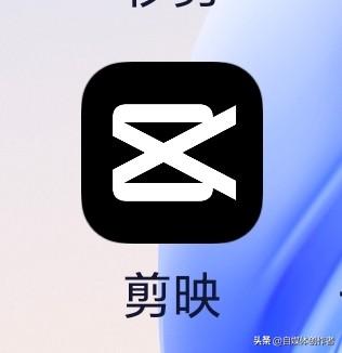 普通视频秒变电影大片，7个剪辑技巧拿捏电影感画质
 
普通人剪视频也能调出院线级