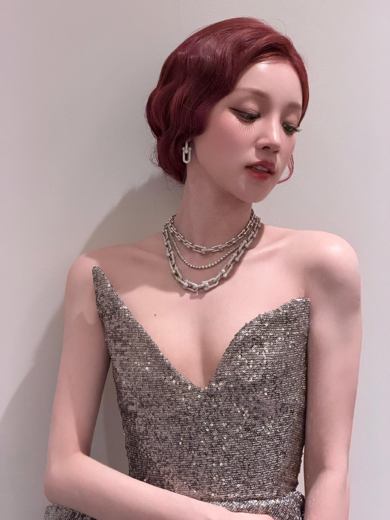 雨琦又有实力又有颜值[飞吻]
宋雨琦