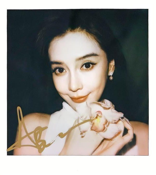 杨颖 ｜angelababy 这场冬雨淋湿了整个巴黎雨过便是明如玻璃的世纪