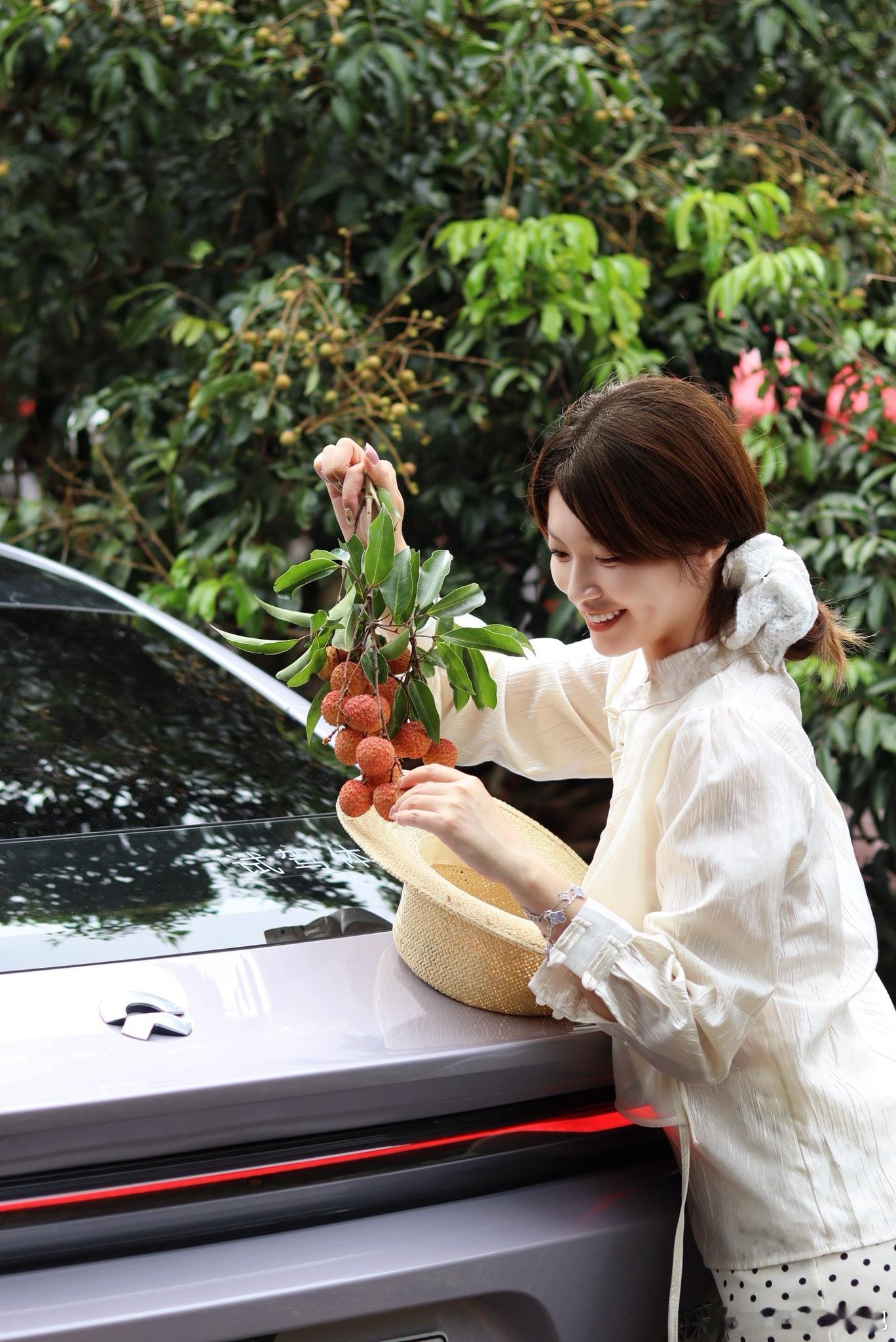 李善德还在给贵妃运荔枝姐姐开25款ET5马上为你送达🚗感叹一下比我的老5提升不