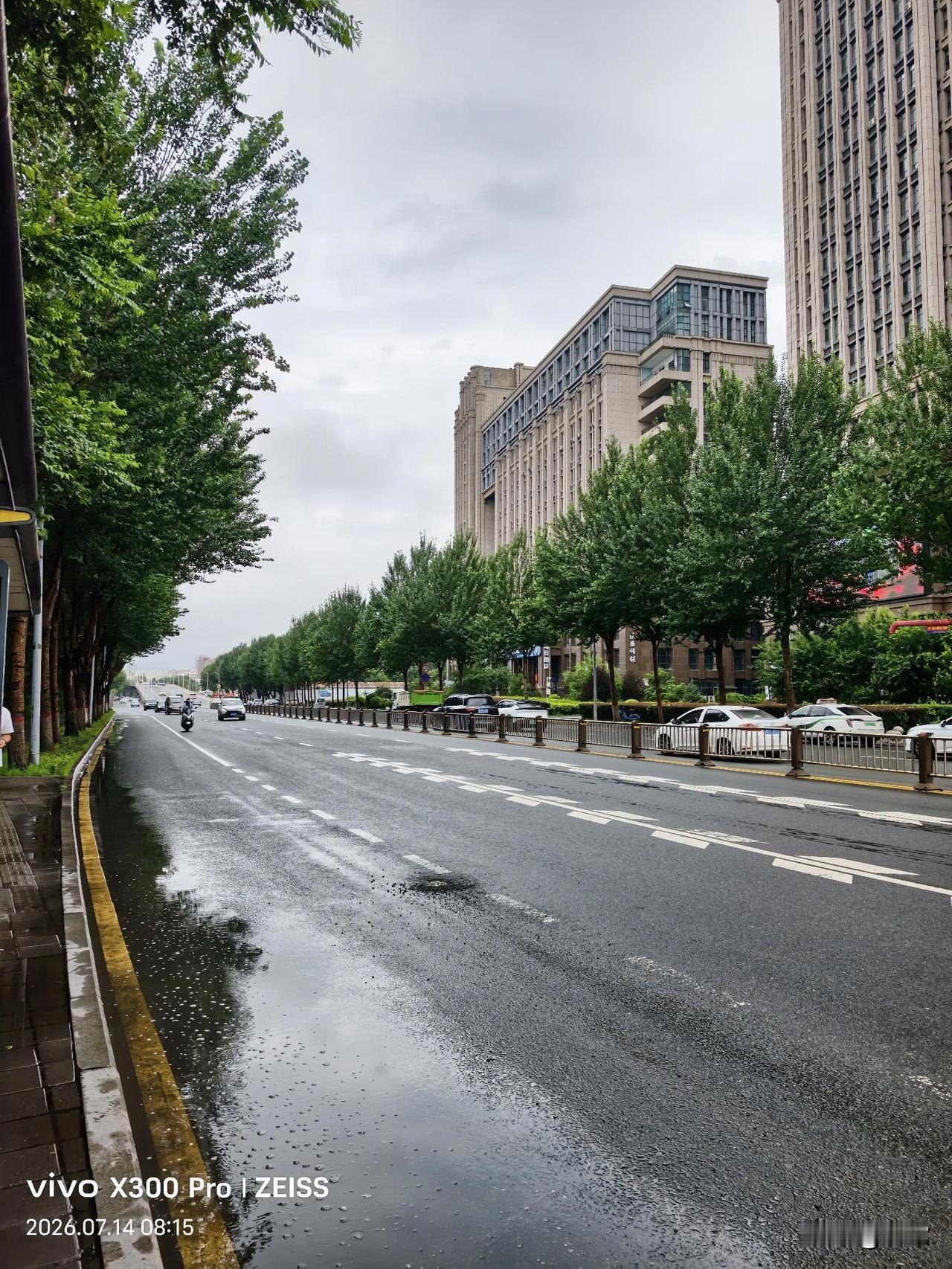 雨后的长春街景随手拍。
街景随手拍 分享街景