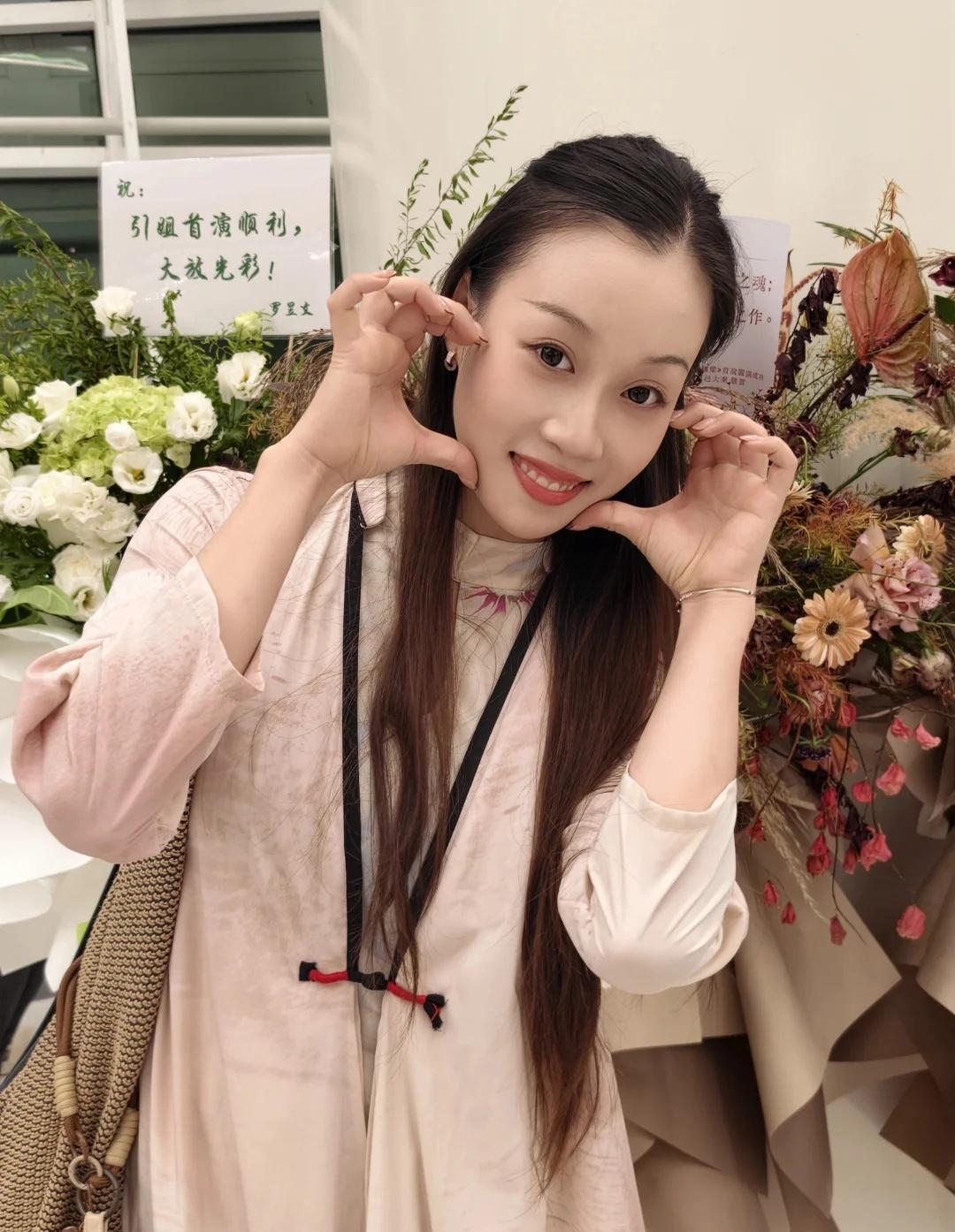 ❤️
美萌骞骞 又想念了[抽泣R]
可恶的学校…
许愿国庆多放几天让我看上颜真卿